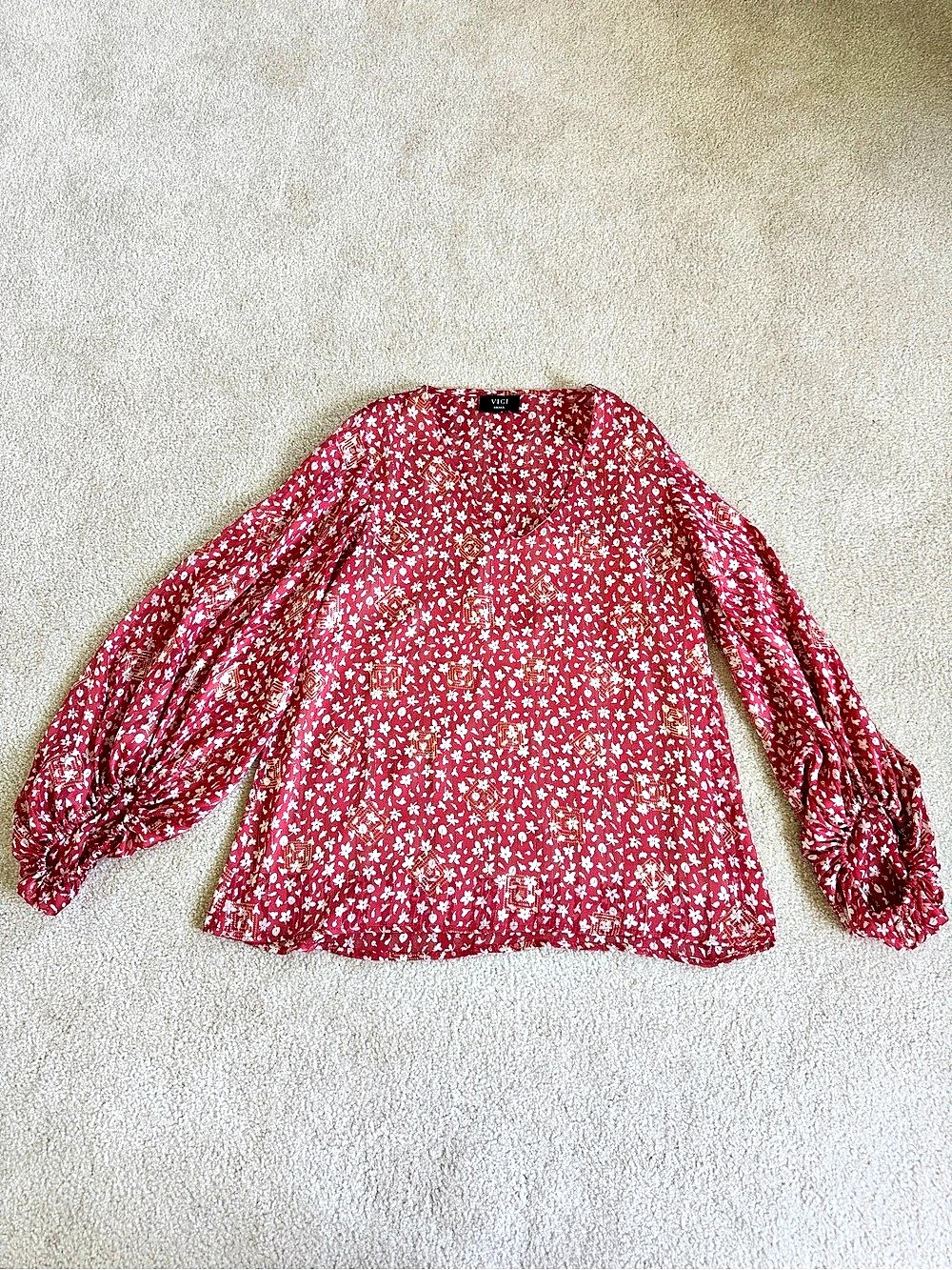 VICI Floral Blouse in Red & White Small Like New